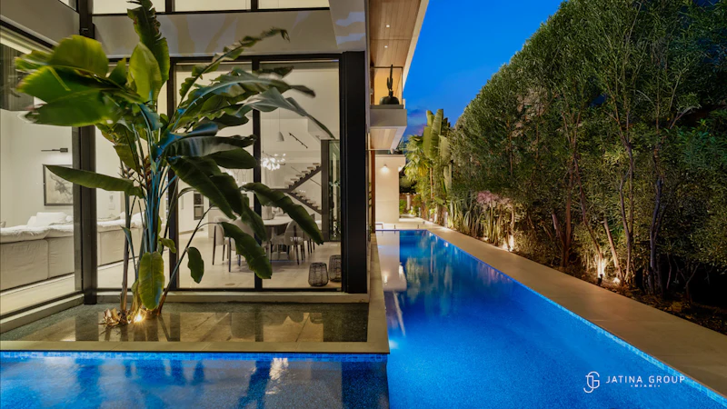 Luxury Miami Villa With Pool