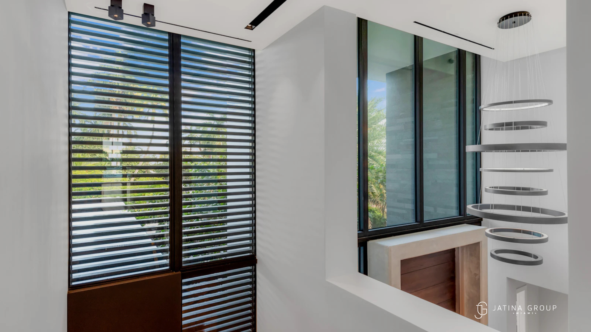 Eco Friendly Villa Living Wall
