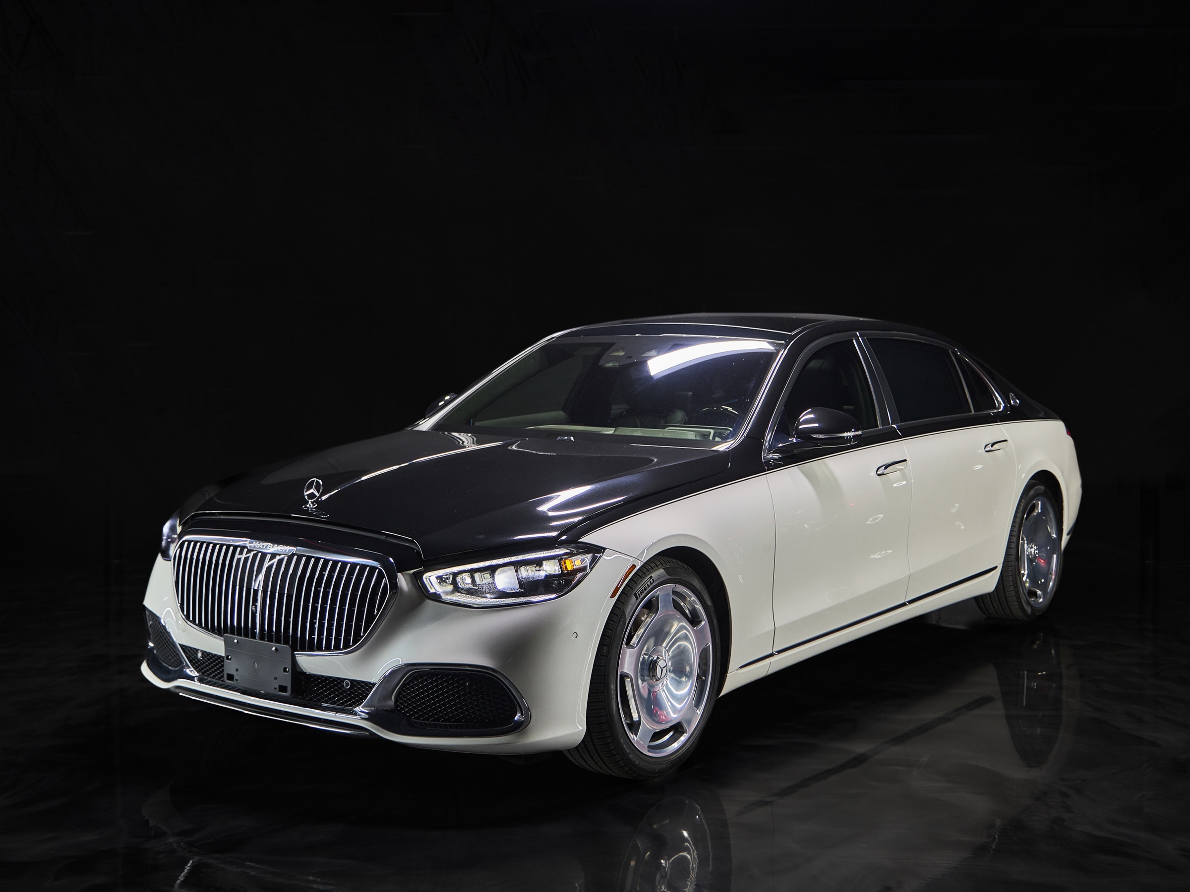 Mercedes-Maybach 580 rental in Miami
