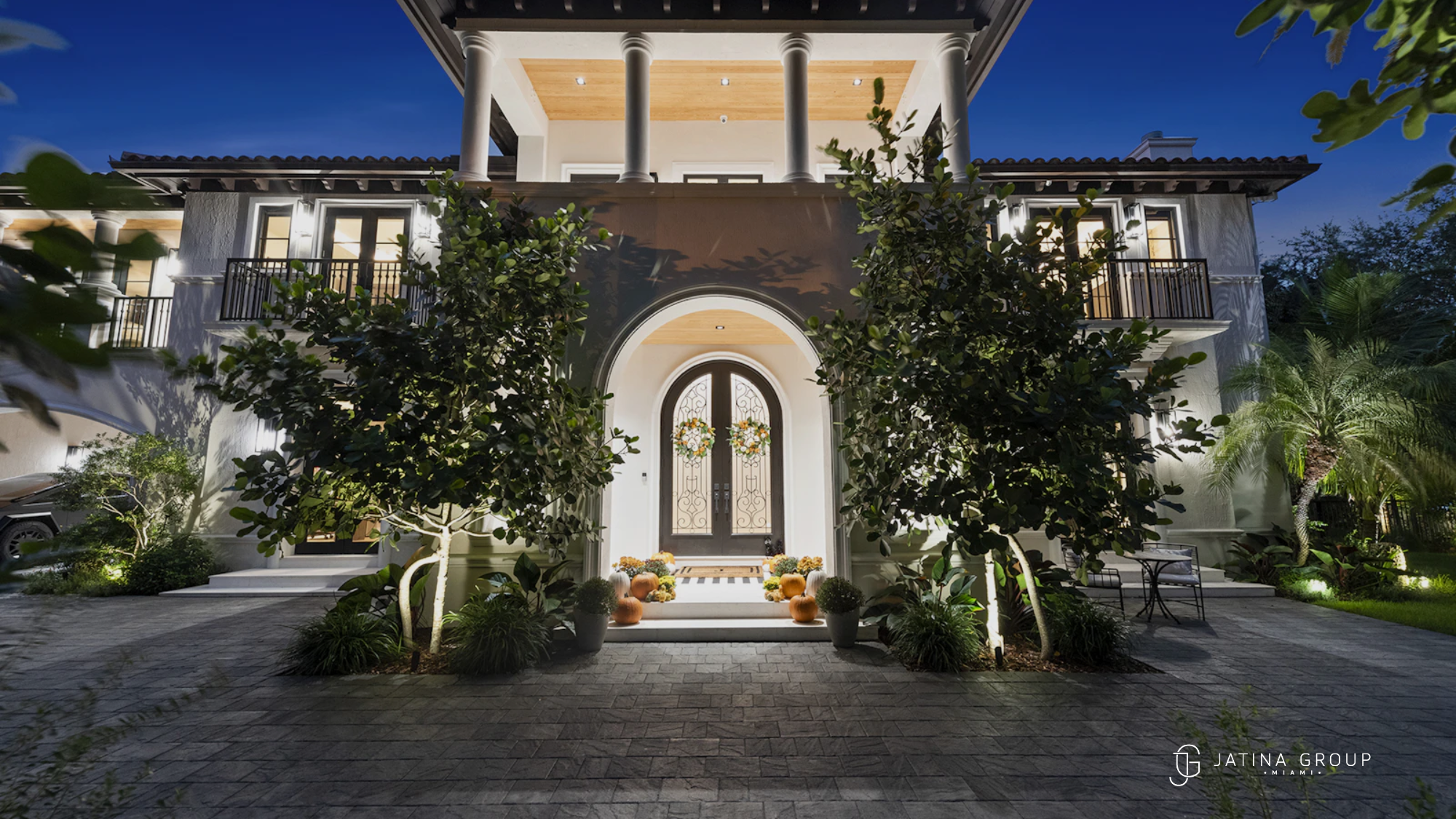 Redefining Luxury Villa