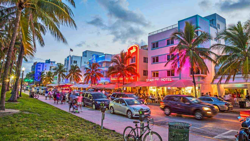 Art Deco Holiday Weekend