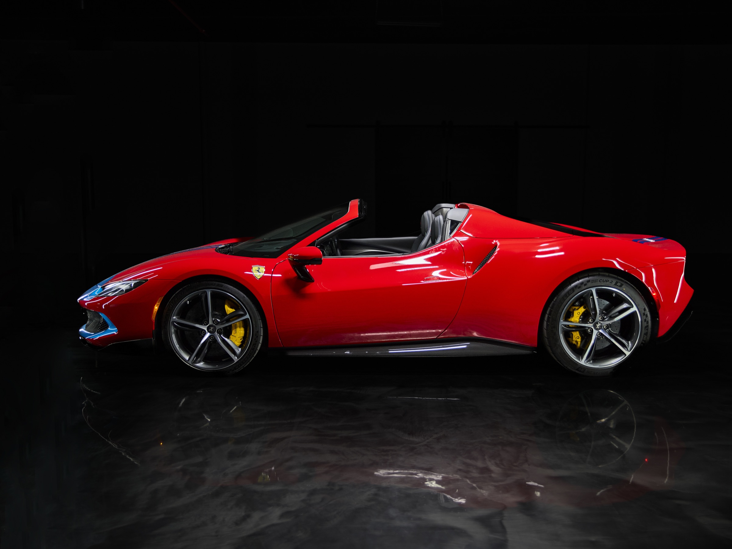Miami Ferrari 296 GTS Assetto Fiorano rental image #4