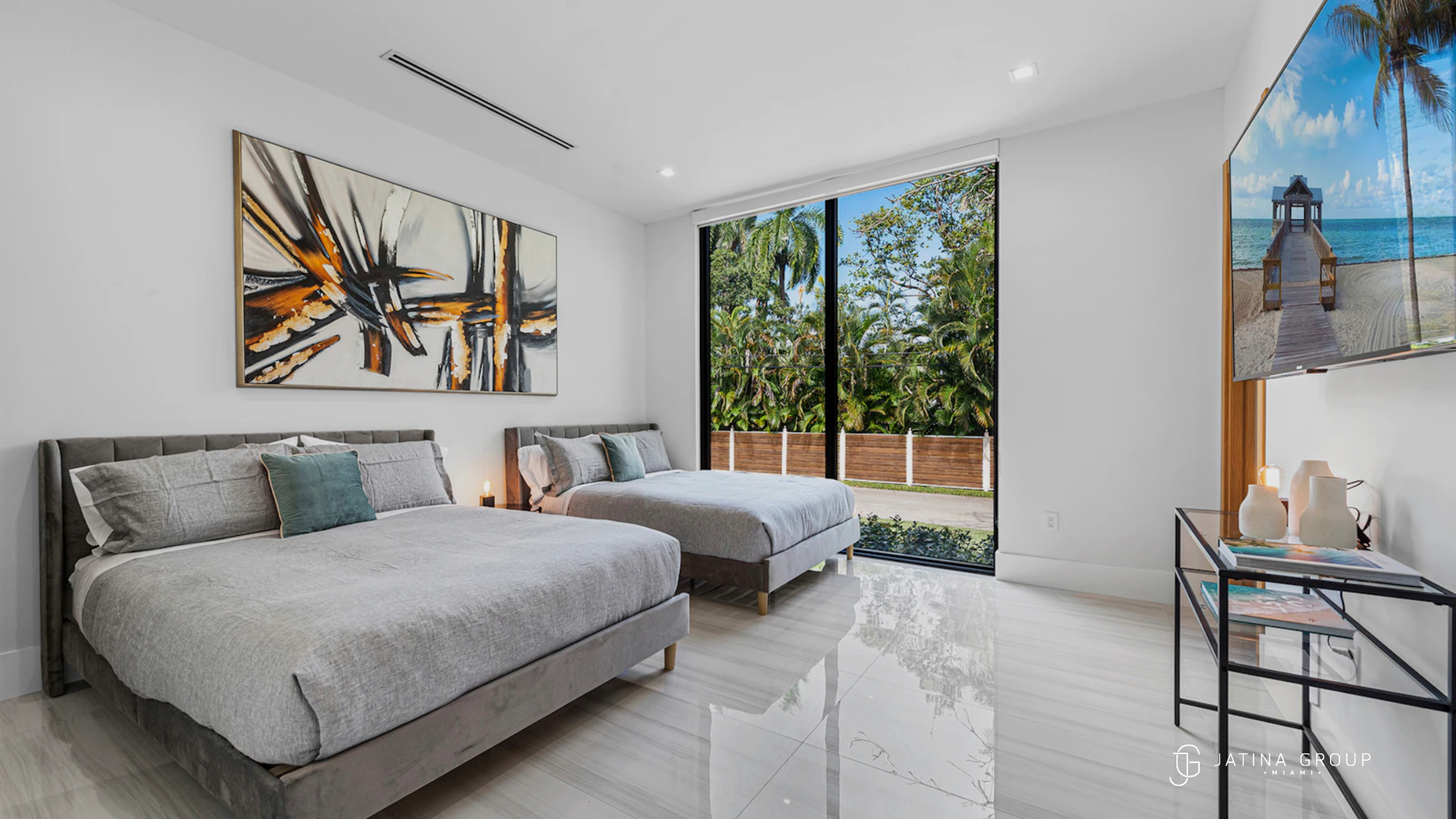 Villa Bedroom Night Comfort 