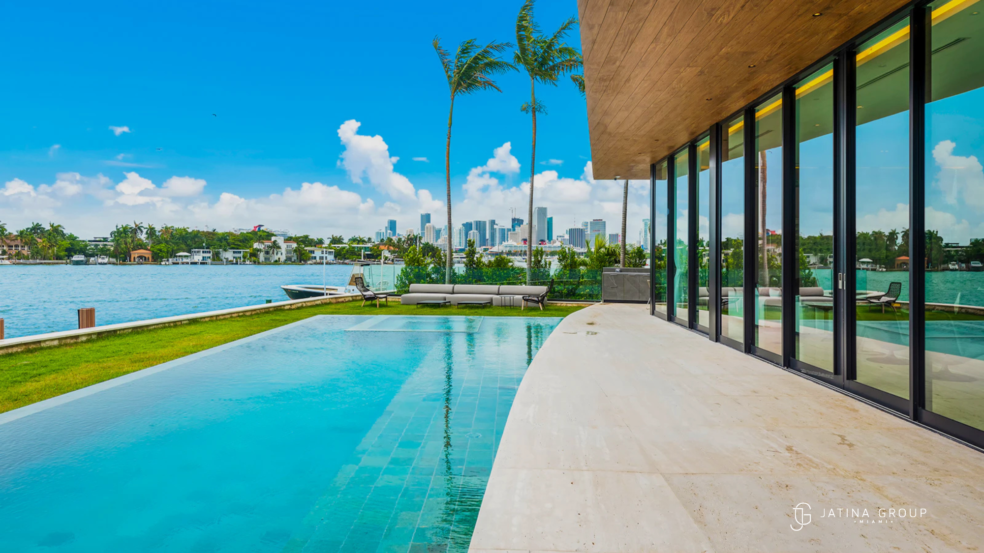 Miami Beach Villa Vs Hotel