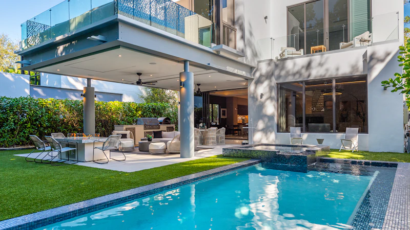 Villa Grove Night Lounge