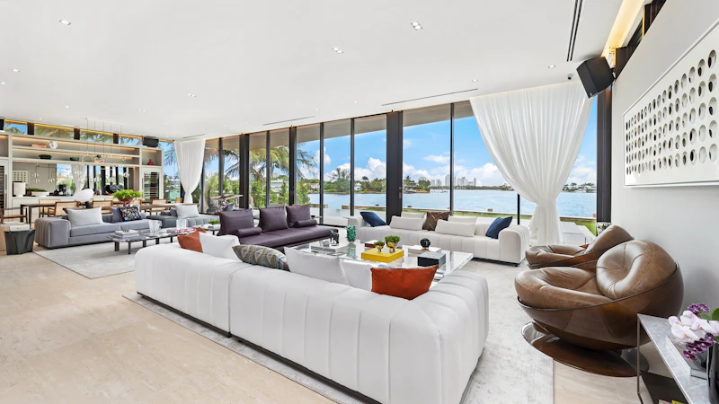 Waterfront Luxury Villa Miami