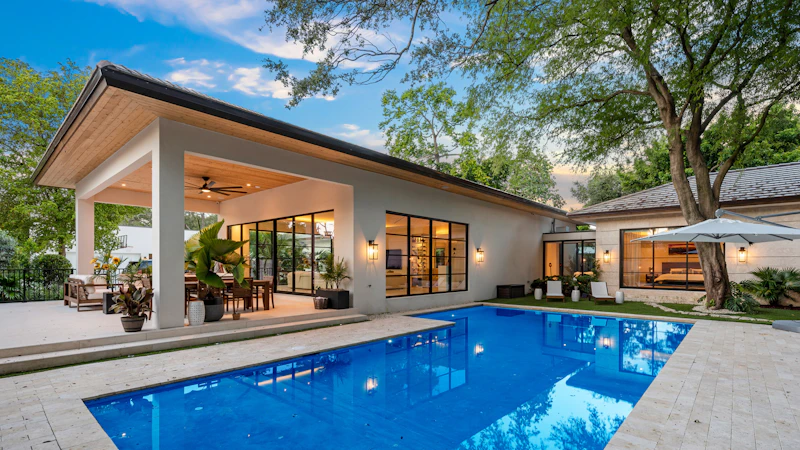 1 Villa Miami Backyard Pool