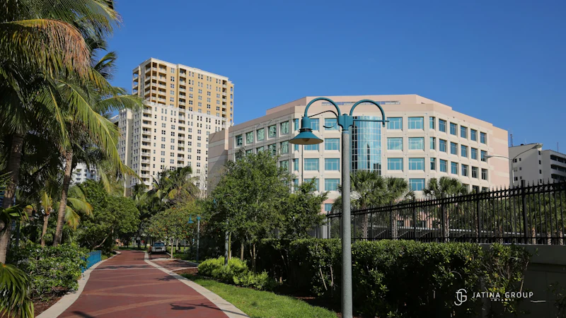 Fort Lauderdale Riverwalk Promenade