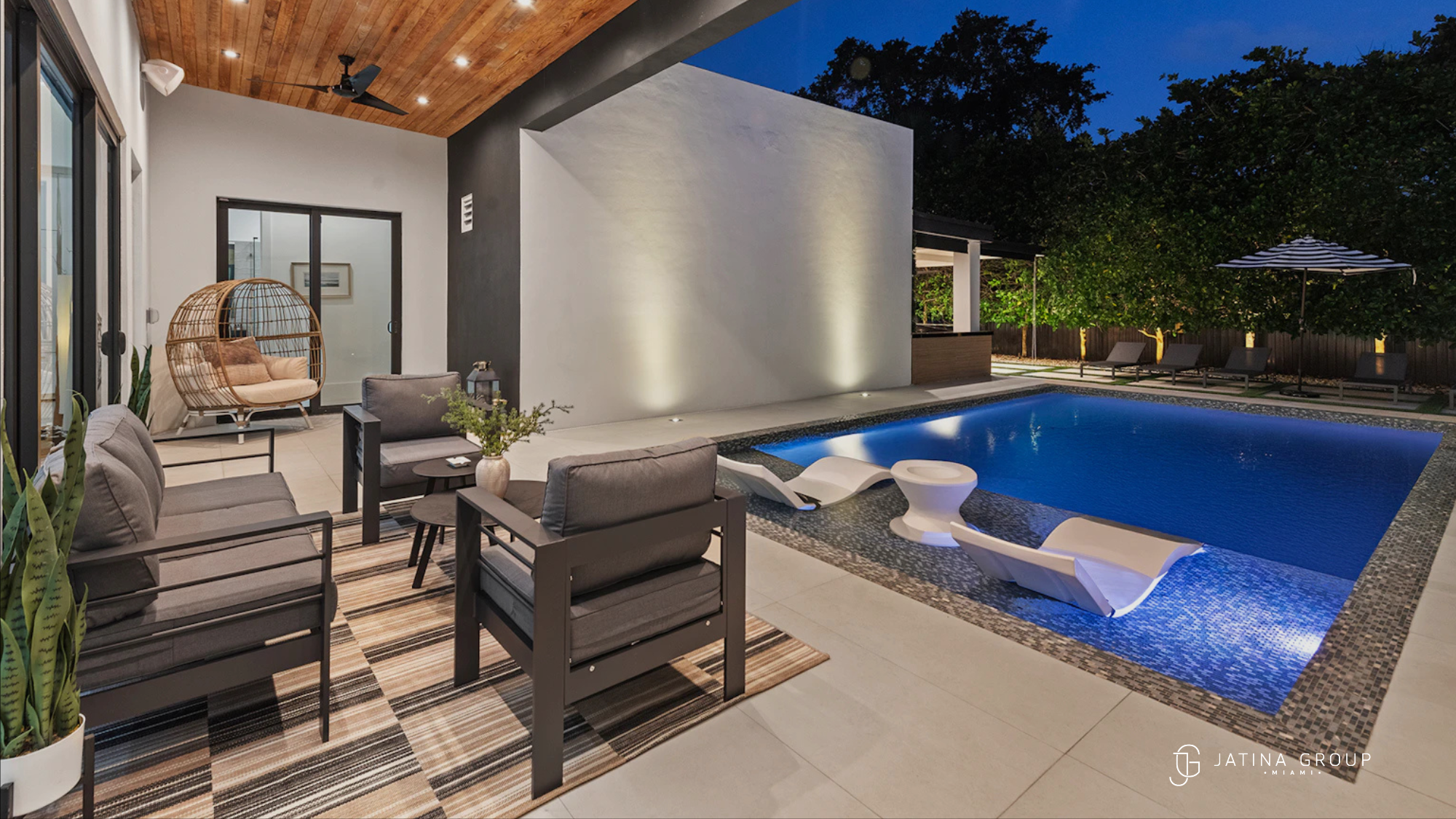 Midday Villa Miami
