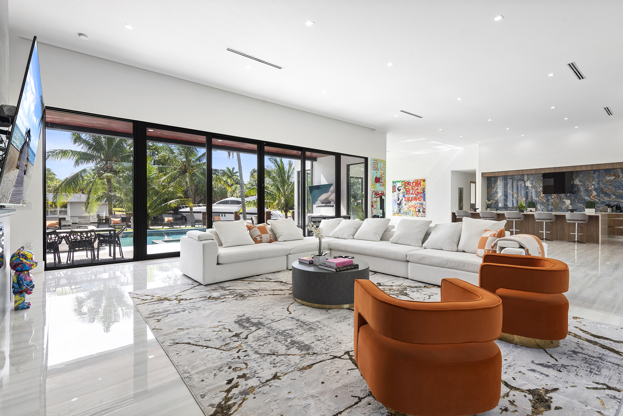 Ftl Family Villa Spacious Living