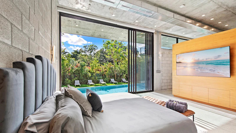 Panoramic Glass Walls Villa 2025