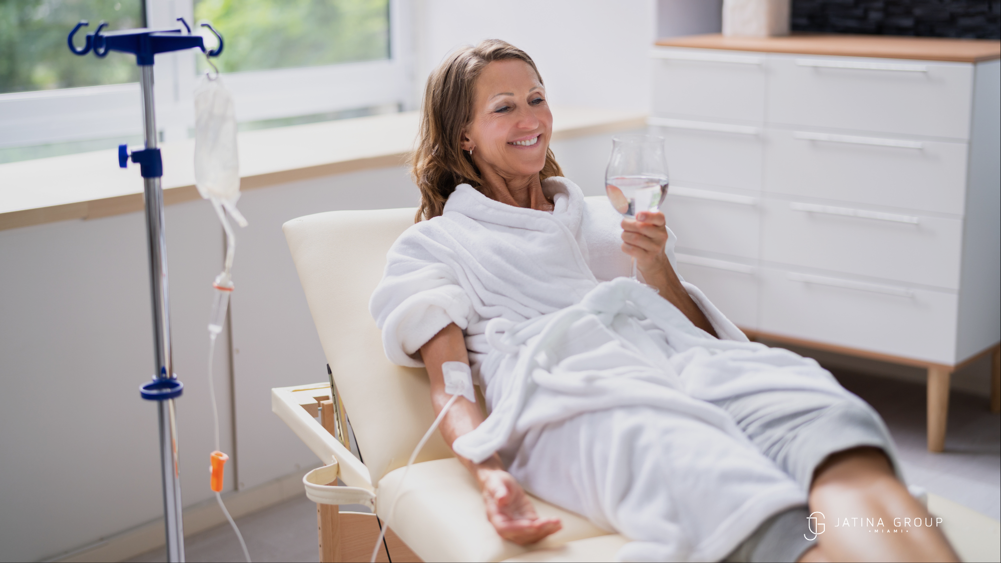 Wellness Miami Villa Iv Therapy Poolside Nurse