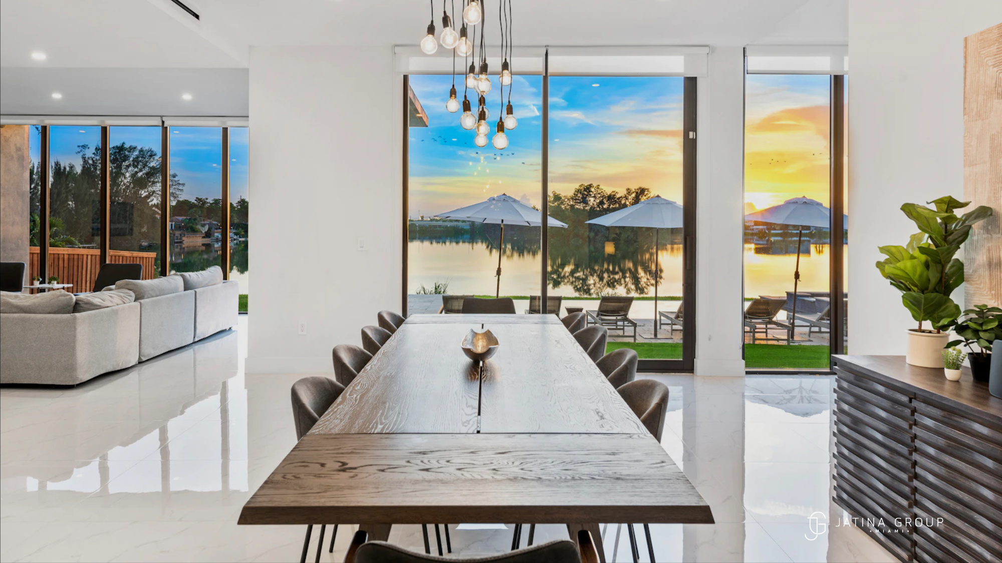 Tips for Booking South Florida Villas During Peak Season
