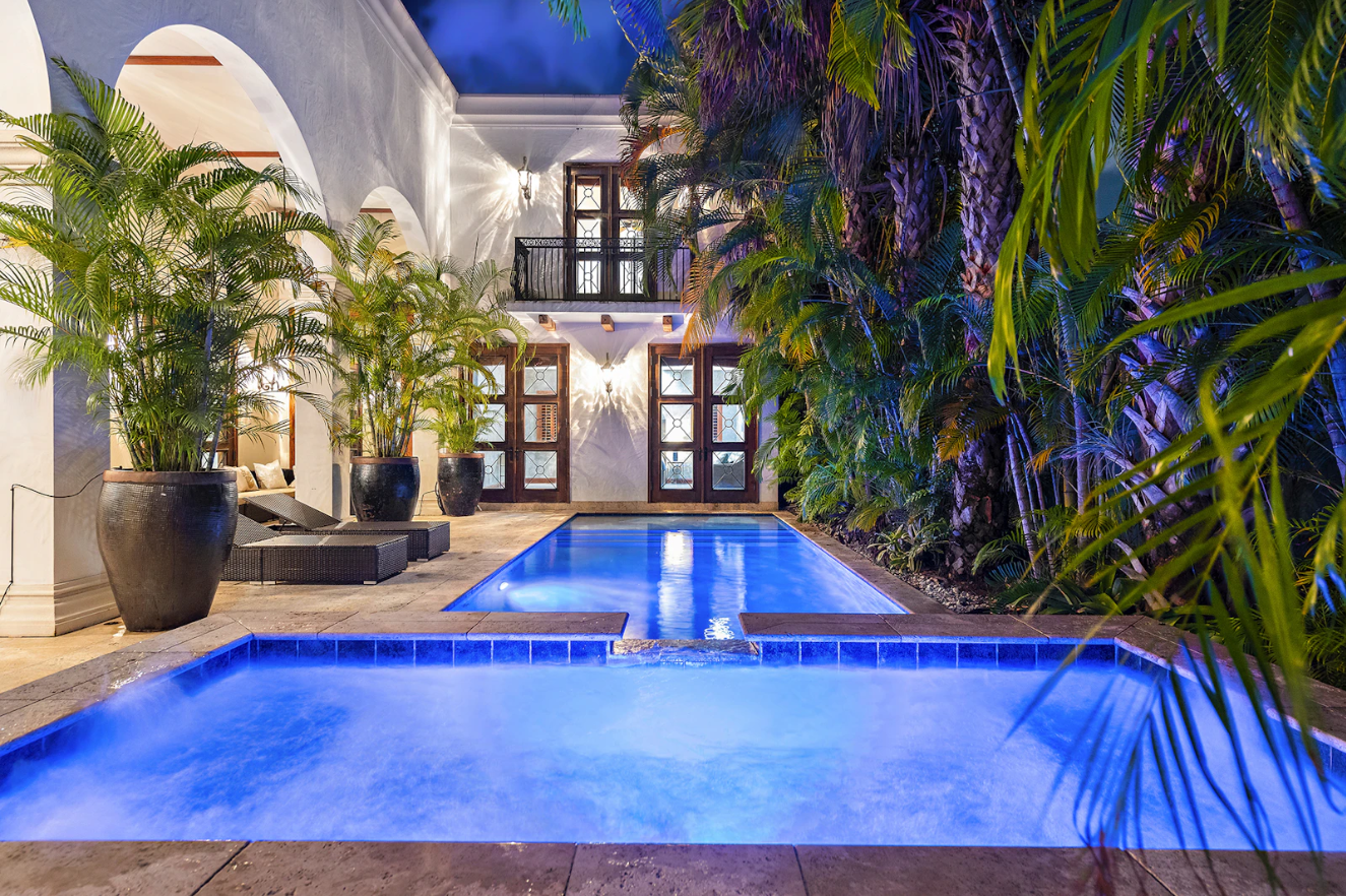 Private Pool Garden Villa Miami Beach