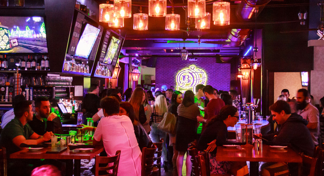 Batch Gastropub Sports Bar Miami