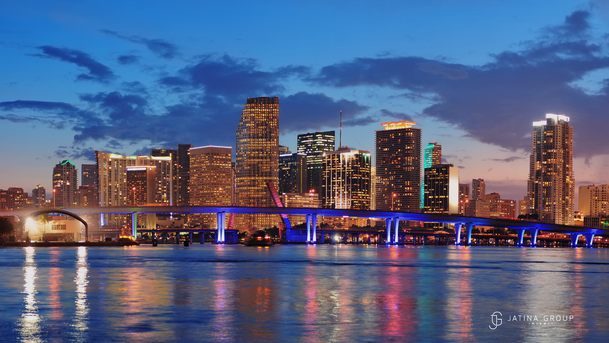 Deering Estate Mistletoe Martinis Miami