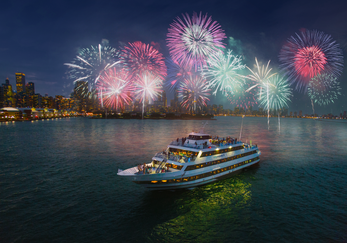 Yacht Fireworks Bay