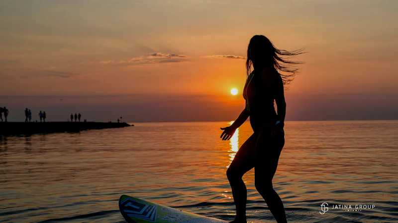 Paddleboarding Hollywood