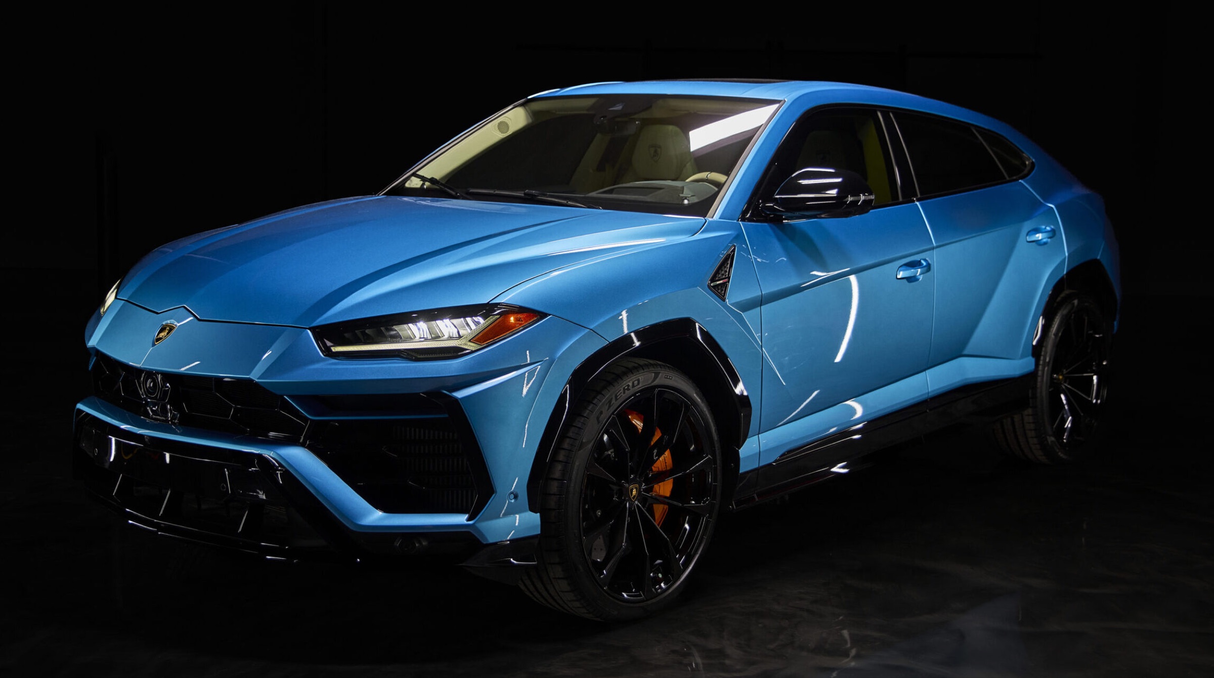 Blu Uranus Lamborghini Urus S Miami exotic car rental